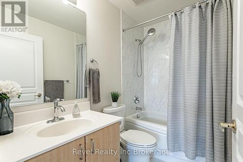 515 - 80 Port Street E, Mississauga (Port Credit), ON - Indoor Photo Showing Bathroom