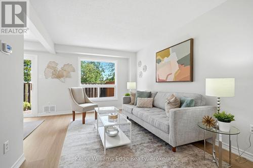 23 - 333 Meadows Boulevard, Mississauga (Rathwood), ON - Indoor Photo Showing Living Room
