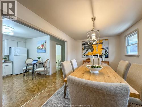 482 John M St, Windsor, ON - Indoor Photo Showing Dining Room