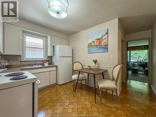 482 John M St, Windsor, ON - Indoor