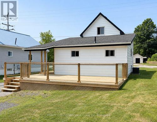 926 Main Street N, Callander, ON - Outdoor With Deck Patio Veranda With Exterior