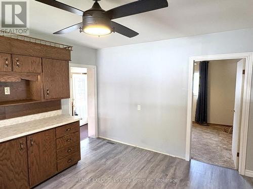 926 Main Street N, Callander, ON - Indoor Photo Showing Other Room