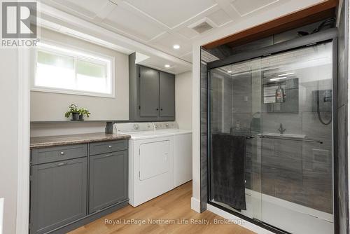 106 Lakeview Court, Bonfield, ON - Indoor Photo Showing Laundry Room