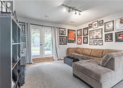 3878 Macmillan Drive, Val Caron, ON - Indoor Photo Showing Living Room