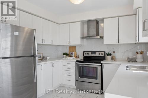 2488 Bromus Path, Oshawa (Windfields), ON - Indoor Photo Showing Kitchen With Double Sink With Upgraded Kitchen