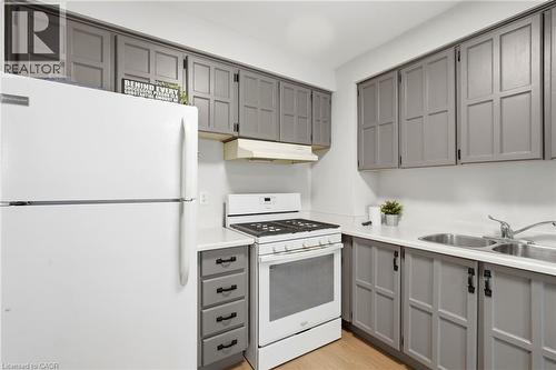 333 Meadows Boulevard Unit# 23, Mississauga, ON - Indoor Photo Showing Kitchen With Double Sink