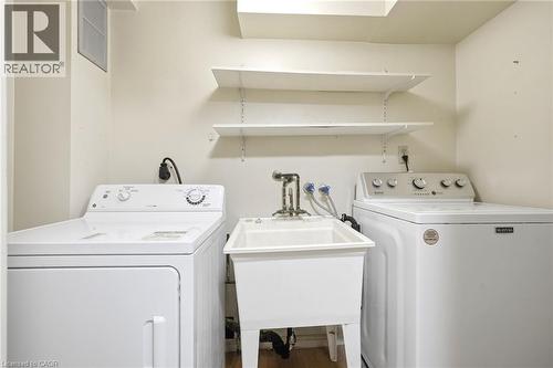 333 Meadows Boulevard Unit# 23, Mississauga, ON - Indoor Photo Showing Laundry Room