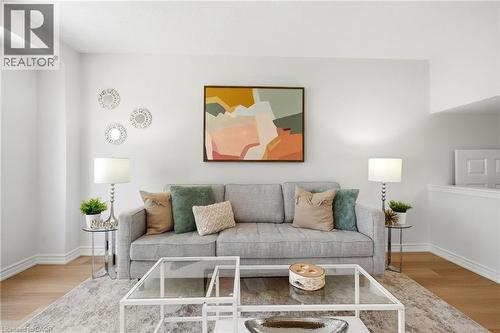 333 Meadows Boulevard Unit# 23, Mississauga, ON - Indoor Photo Showing Living Room