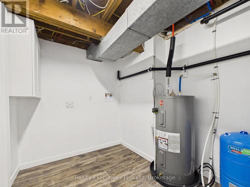29 Queen Street, Sundridge, ON - Indoor