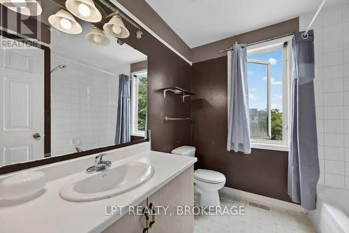 764 Roosevelt Drive, Kingston (City Southwest), ON - Indoor Photo Showing Bathroom