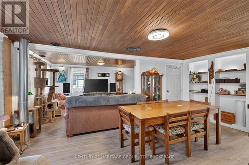 6756 Hwy 38 Highway, Frontenac (Frontenac South), ON - Indoor Photo Showing Living Room