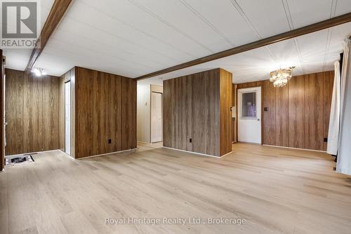 2 Fenelon Way, Kawartha Lakes (Lindsay), ON - Indoor Photo Showing Other Room