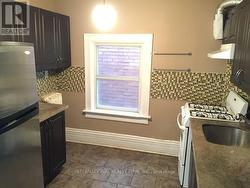 201 MADISON AVENUE Toronto, ON M5R 2S6