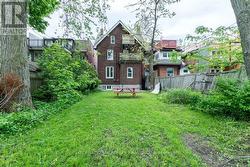 UNIT C - 201 MADISON AVENUE Toronto, ON M5R 2S6