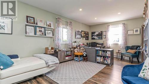 33134 Back Street, Dutton/Dunwich (Iona), ON - Indoor