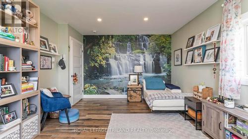 33134 Back Street, Dutton/Dunwich (Iona), ON - Indoor
