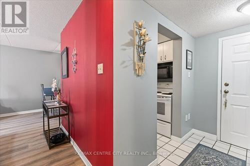 102 - 31 Victoria Street S, Strathroy-Caradoc (Nw), ON - Indoor