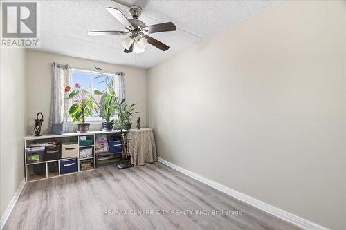 102 - 31 Victoria Street S, Strathroy-Caradoc (Nw), ON - Indoor