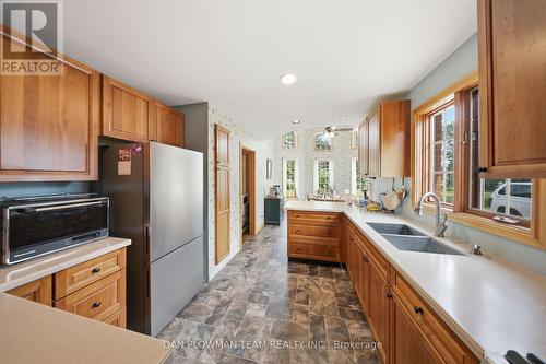 3310 Old Scugog Road, Clarington, ON - Indoor Photo Showing Kitchen With Double Sink