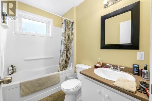 61 Reid Street, St. John'S, NL - Indoor Photo Showing Bathroom