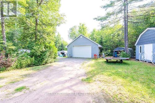 1692 Black Bay Road, Petawawa, ON - Outdoor