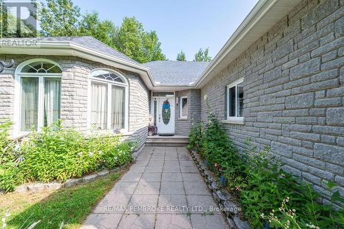 1692 Black Bay Road, Petawawa, ON - Outdoor