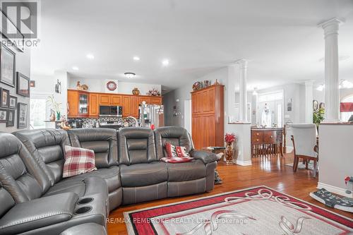 1692 Black Bay Road, Petawawa, ON - Indoor Photo Showing Living Room