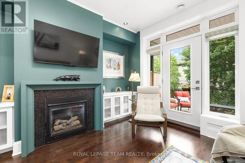 C - 31 Springfield Road, Ottawa, ON - Indoor Photo Showing Living Room With Fireplace