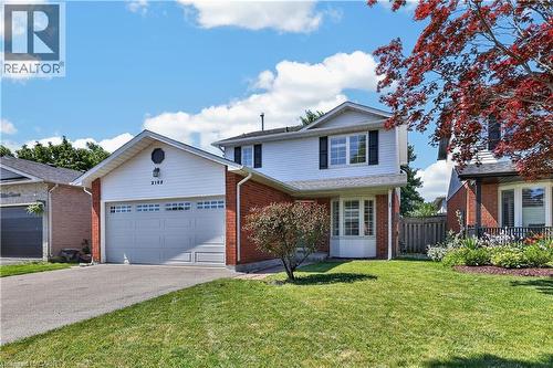 2102 Salma Crescent, Burlington, ON - Outdoor