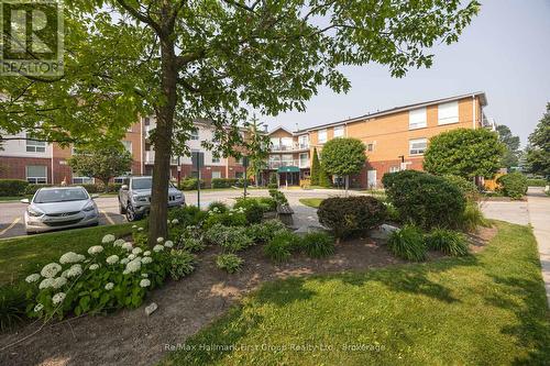 95 Wellington St #213 Bowmanville - 213 - 95 Wellington Street, Clarington (Bowmanville), ON - Outdoor