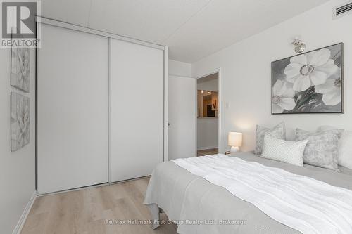 95 Wellington St #213 Bowmanville - 213 - 95 Wellington Street, Clarington (Bowmanville), ON - Indoor Photo Showing Bedroom