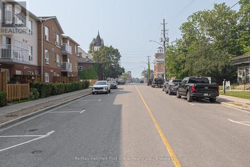 95 Wellington St #213 Bowmanville - 213 - 95 Wellington Street, Clarington (Bowmanville), ON - Outdoor With Balcony