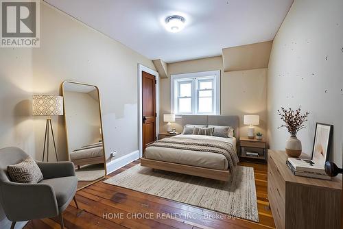 39 Burk Street, Oshawa, ON - Indoor Photo Showing Bedroom