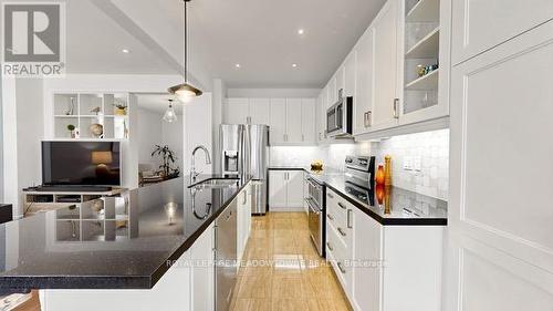 126 Bridlewood Boulevard, Whitby, ON - Indoor Photo Showing Kitchen With Stainless Steel Kitchen With Upgraded Kitchen