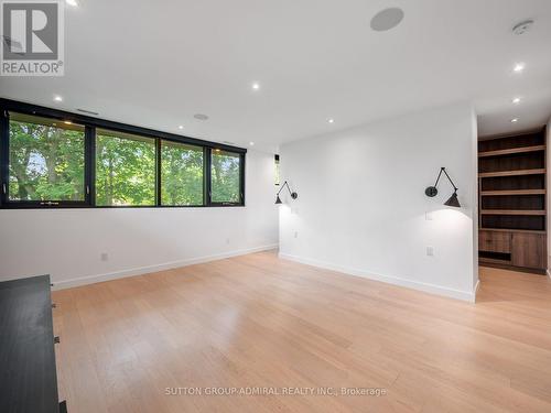 95 Penstock Court, Richmond Hill, ON - Indoor Photo Showing Other Room