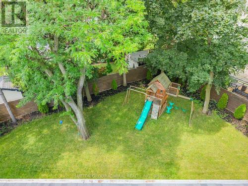 95 Penstock Court, Richmond Hill, ON - Outdoor