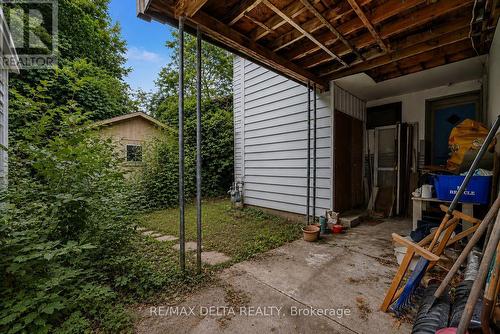 831 Montreal Road, Ottawa, ON - Outdoor