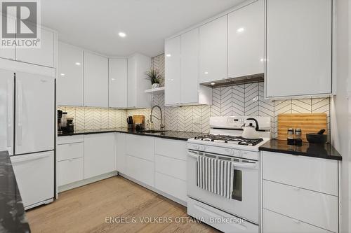 6 - 164 Mcclintock Way, Ottawa, ON - Indoor Photo Showing Kitchen