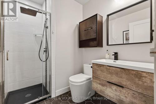 6 - 164 Mcclintock Way, Ottawa, ON - Indoor Photo Showing Bathroom