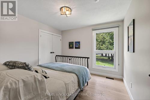 6 - 164 Mcclintock Way, Ottawa, ON - Indoor Photo Showing Bedroom