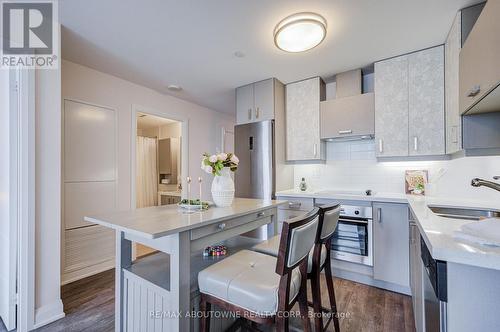 921 - 18 Uptown Drive, Markham, ON - Indoor