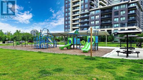 921 - 18 Uptown Drive, Markham, ON - Outdoor