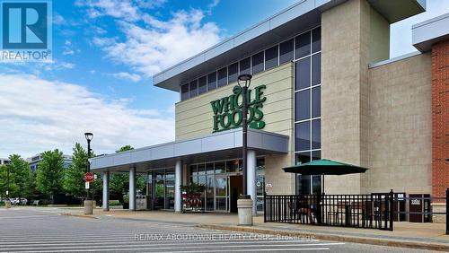 921 - 18 Uptown Drive, Markham, ON - Outdoor