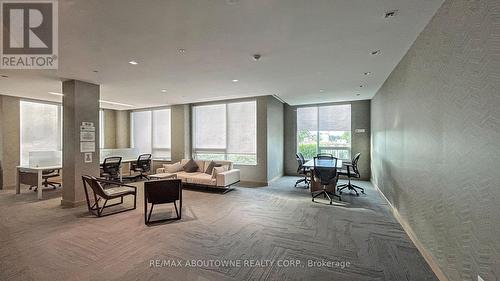 921 - 18 Uptown Drive, Markham, ON - Indoor Photo Showing Other Room