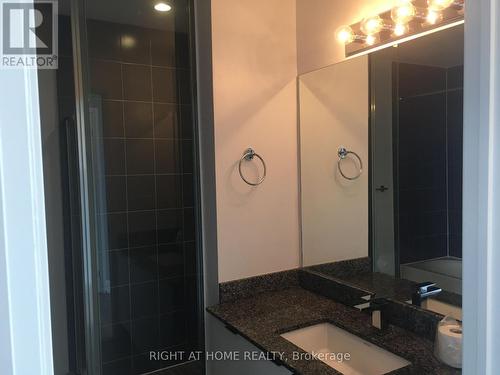 Primary 4 Piece Ensuite - 312 - 2910 Highway No, 7 Road W, Vaughan, ON - Indoor Photo Showing Bathroom
