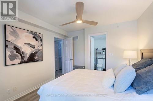 19 - 10 Carnation Avenue, Toronto, ON - Indoor Photo Showing Bedroom