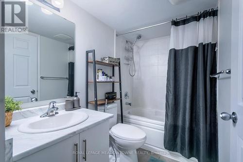 19 - 10 Carnation Avenue, Toronto, ON - Indoor Photo Showing Bathroom