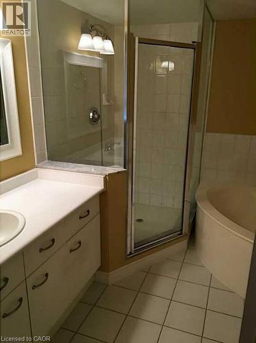 1276 Maple Crossing Boulevard Unit# 809, Burlington, ON - Indoor Photo Showing Bathroom