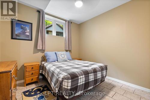 500A Hazard Hill Road, Kearney, ON - Indoor Photo Showing Bedroom