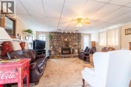 16 Arthur Drive, Chatham, ON - Indoor With Fireplace
